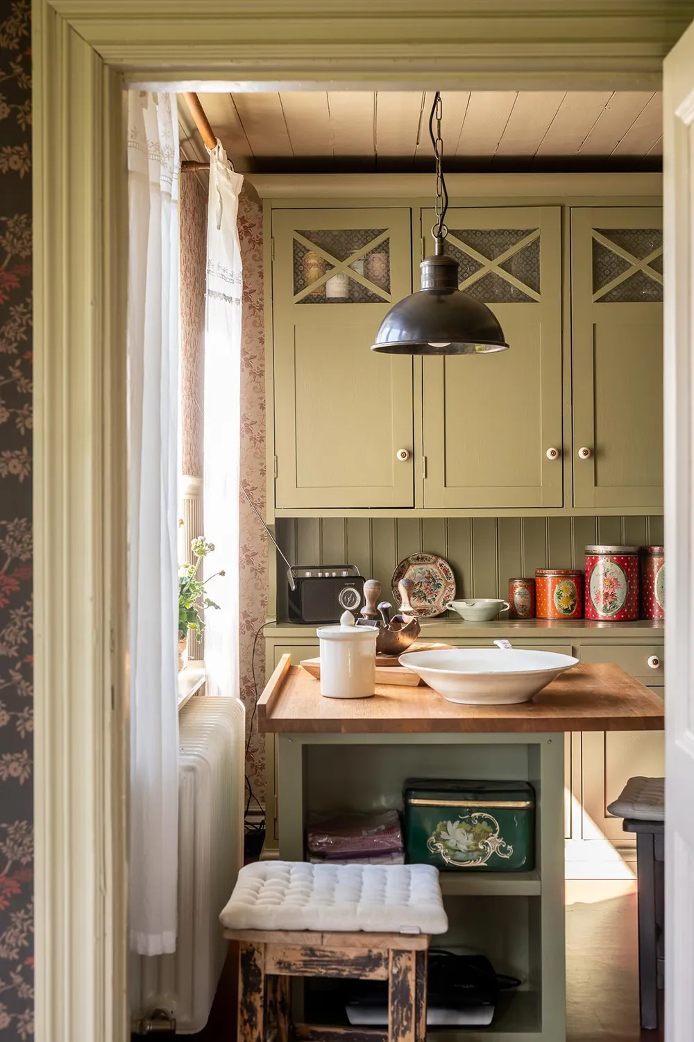 Обаяние прошлого в интерьерах старинной шведской дачи - Gallery image 11