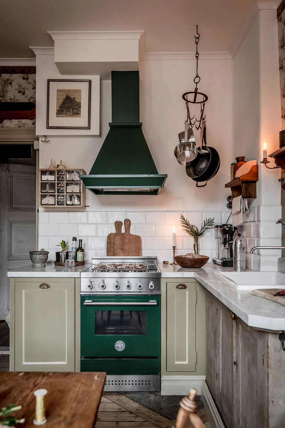 Приятная ностальгия: интерьер будто из прошлого в одной шведской квартире (65 кв. м) - Gallery image 1