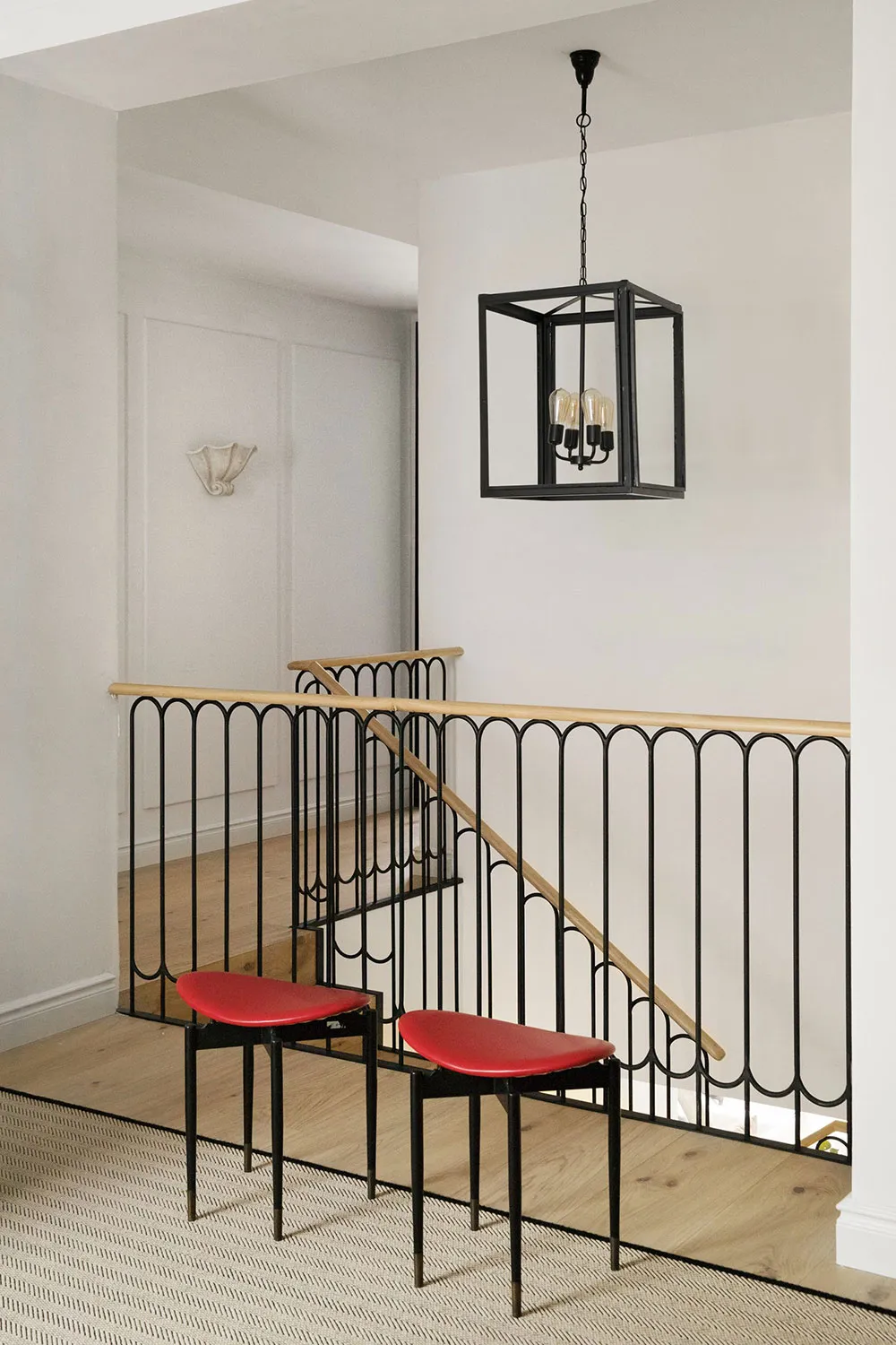 Ruhige Eleganz und Antiquitätenmöbel: Eine schöne Wohnung in Madrid - Gallery image 8