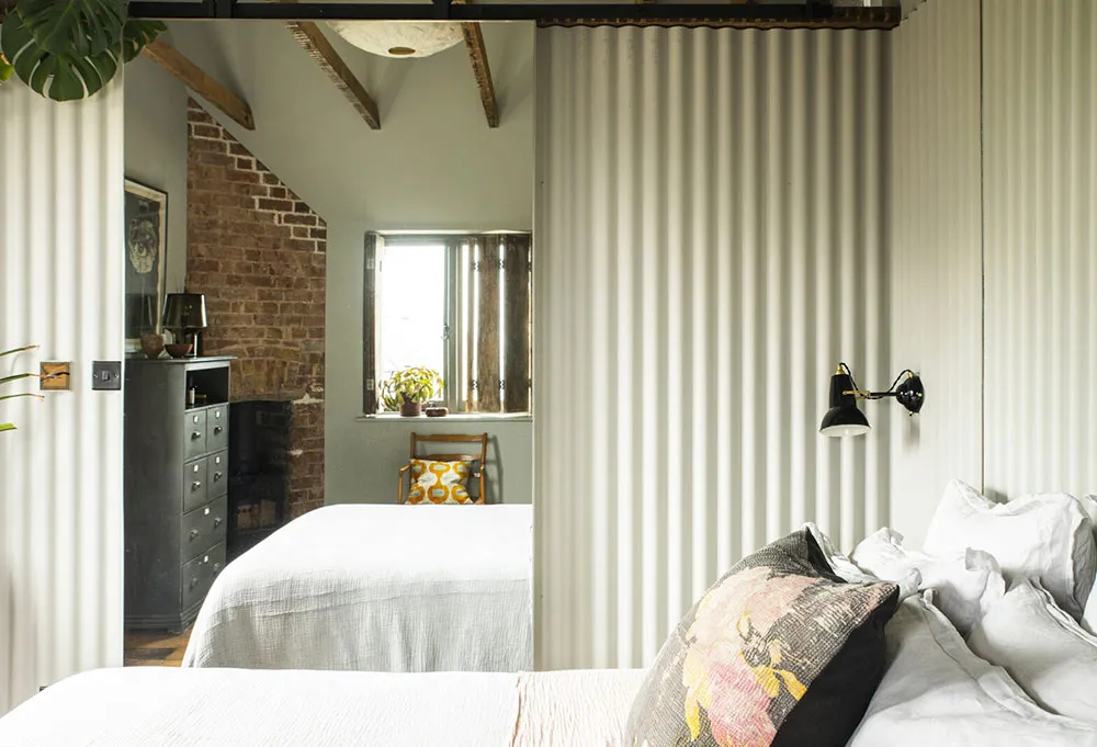 Beautiful Victorian Cottage in England with Colorful Interior Accents - Gallery image 20