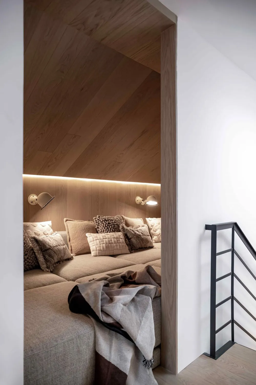 Impressive Loft in Former Church Building in Toronto - Gallery image 17