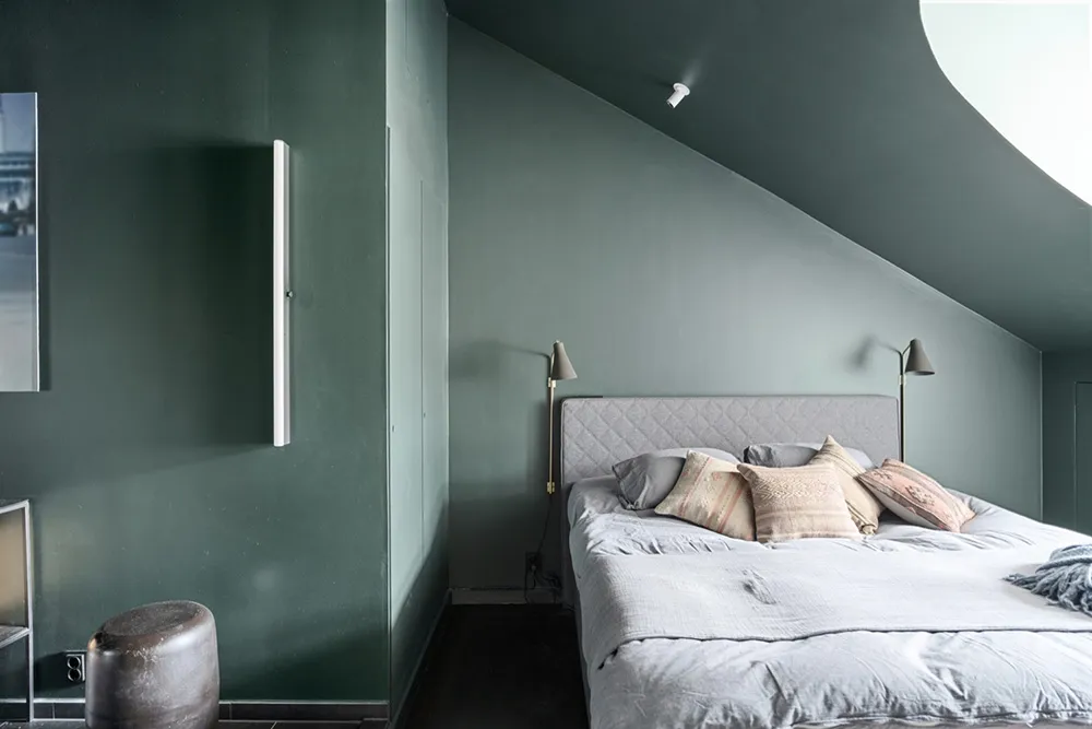 Schönes ungewöhnliches Farbspiel im schwedischen Loft (86 qm) - Gallery image 10