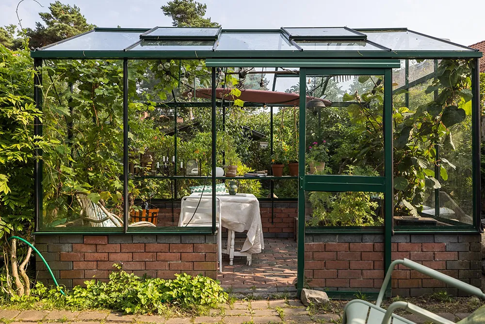 Intérieurs chaleureux d'une belle villa en bois en Suède - Gallery image 38