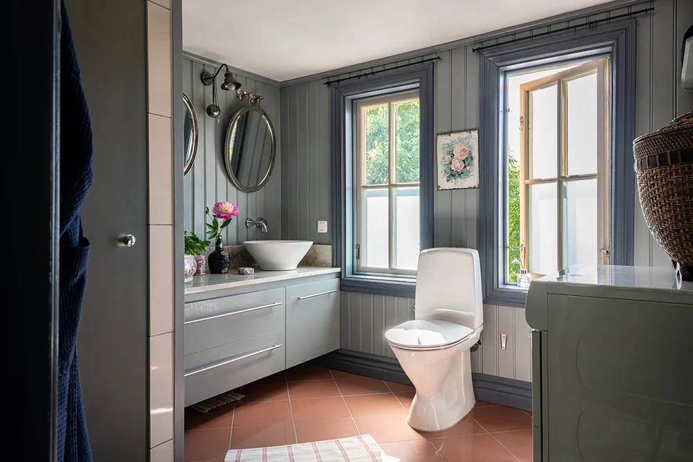 Обаяние прошлого в интерьерах старинной шведской дачи - Gallery image 36