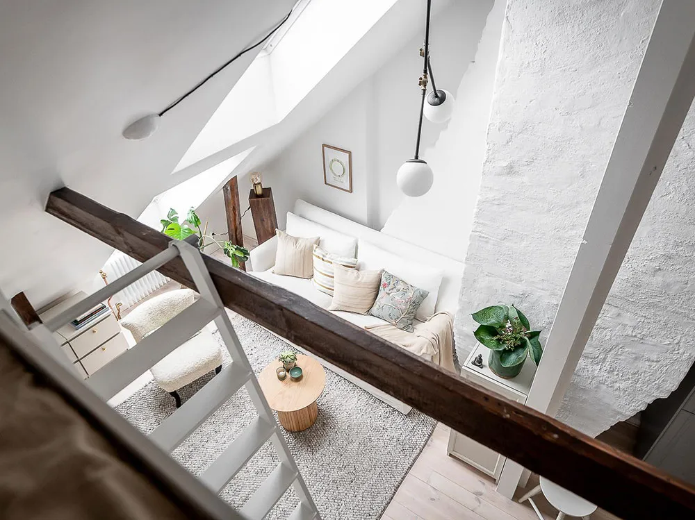 Крошечная, но уютная квартира под крышей в Гётеборге (24 кв. м) - Gallery image 1