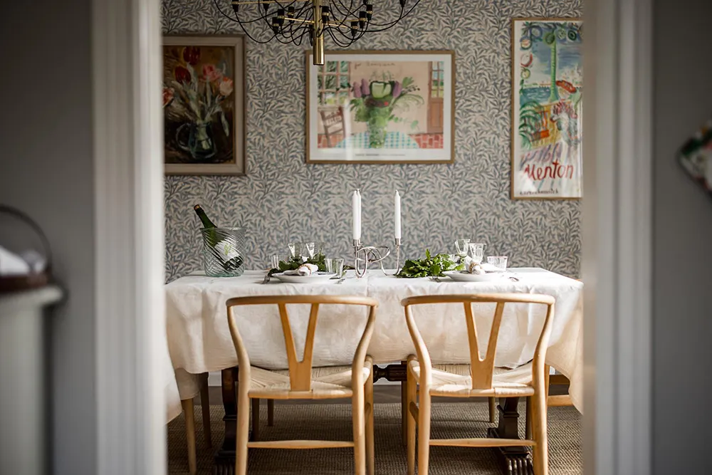 Intérieurs chaleureux d'une belle villa en bois en Suède - Gallery image 10