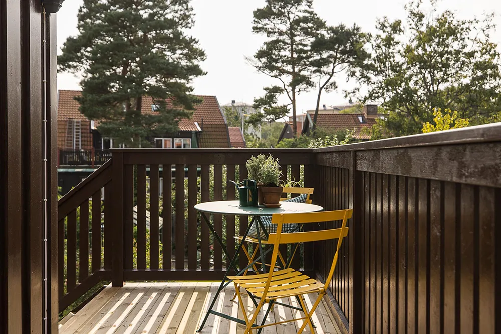 Intérieurs chaleureux d'une belle villa en bois en Suède - Gallery image 12