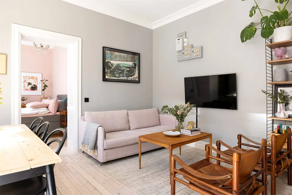 Charming Apartment in Stockholm with Black Kitchen and Cozy Decor (53 sqm) - Gallery image 15