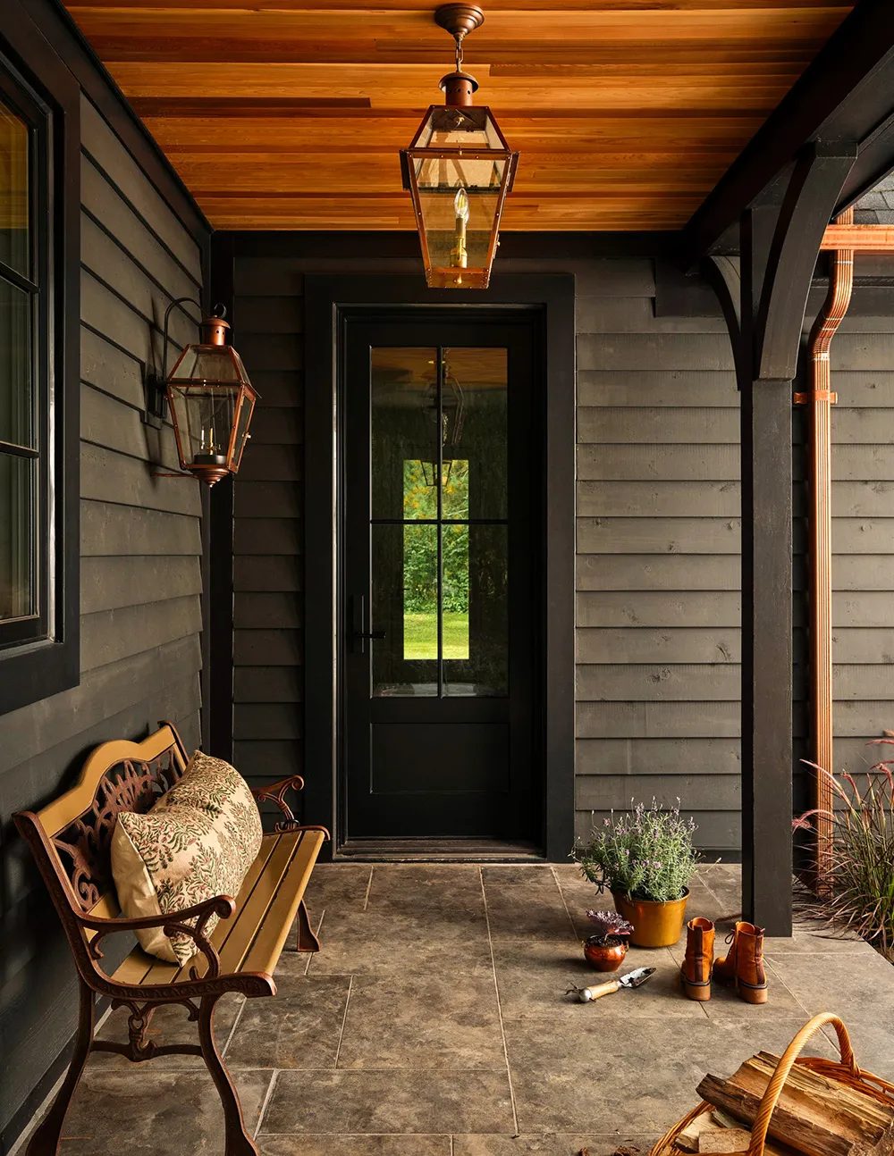 Schöne Grüntöne und natürlicher Stein: Landhaus in Kanada - Gallery image 28