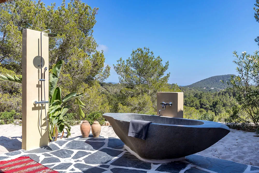 Charming Villa on Ibiza with White Interiors and Pool - Gallery image 9