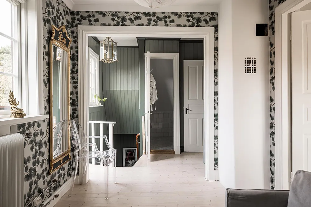 Intérieurs chaleureux d'une belle villa en bois en Suède - Gallery image 16