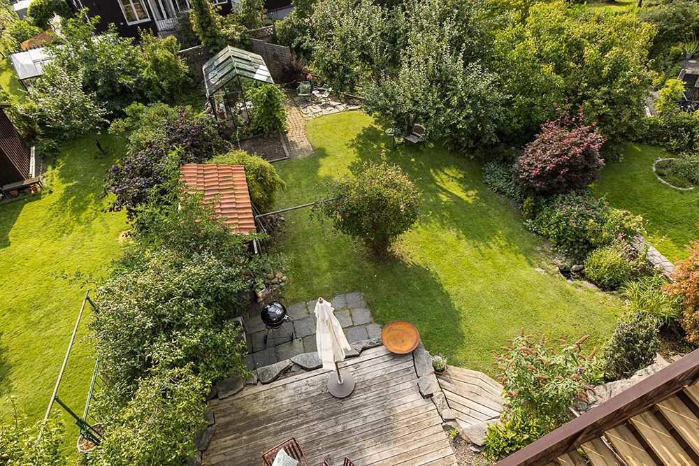 Intérieurs chaleureux d'une belle villa en bois en Suède - Gallery image 23