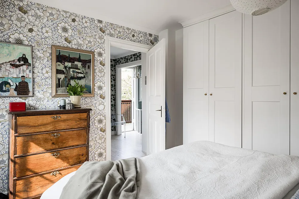 Intérieurs chaleureux d'une belle villa en bois en Suède - Gallery image 20