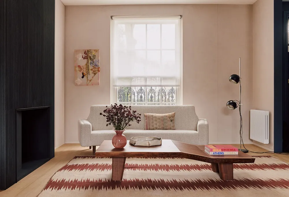 Beaux peintures dans les intérieurs modernes d'une maison victorienne à Londres - Gallery image 8