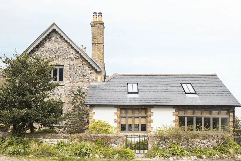 Beautiful Victorian Cottage in England with Colorful Interior Accents - Gallery image 9