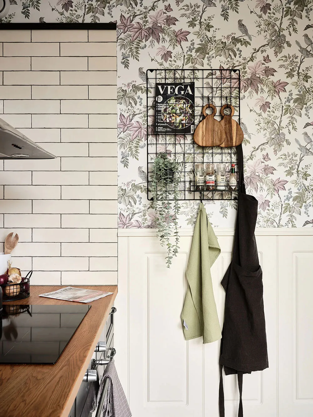 Interesting Wallpapers in the Design of a Small Apartment in Sweden (48 sq. m) - Gallery image 5