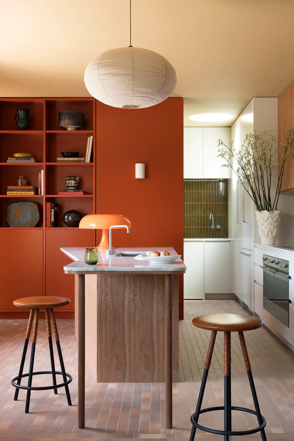 Jasne kolory i nowoczesny design małego domu w Sydney - Gallery image 3