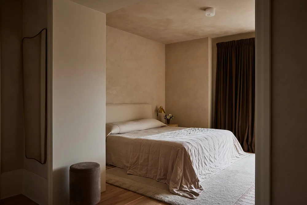 Minimalismo natural de una pequeña apartamento en Nueva York - Gallery image 8