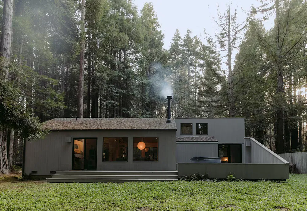 Style moderne de cabane en bois dans la forêt en Californie - Gallery image 17