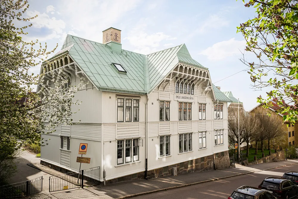 Petite appartement suédois avec sol blanc, inondé de lumière (55 m²) - Gallery image 24