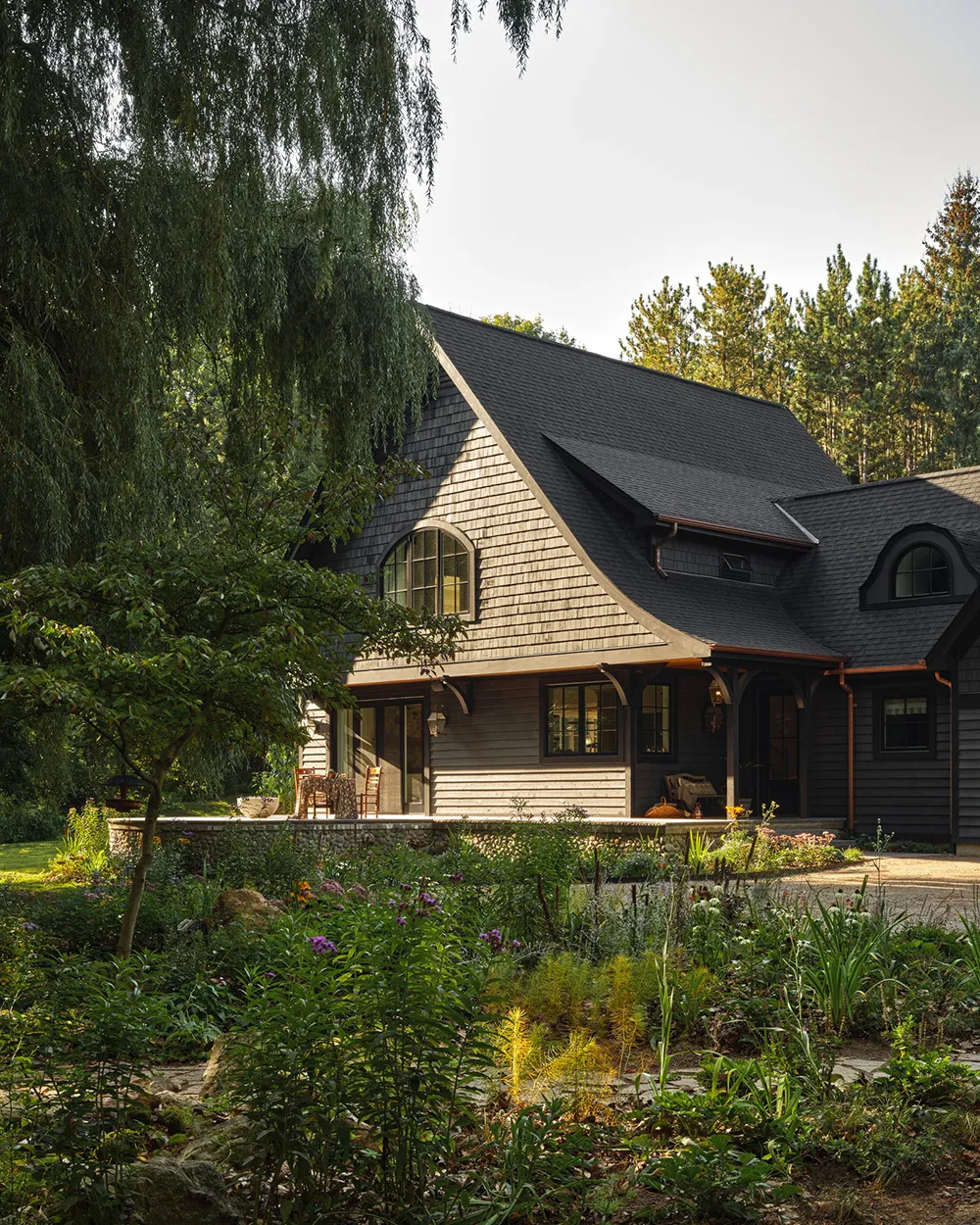 Schöne Grüntöne und natürlicher Stein: Landhaus in Kanada - Gallery image 30