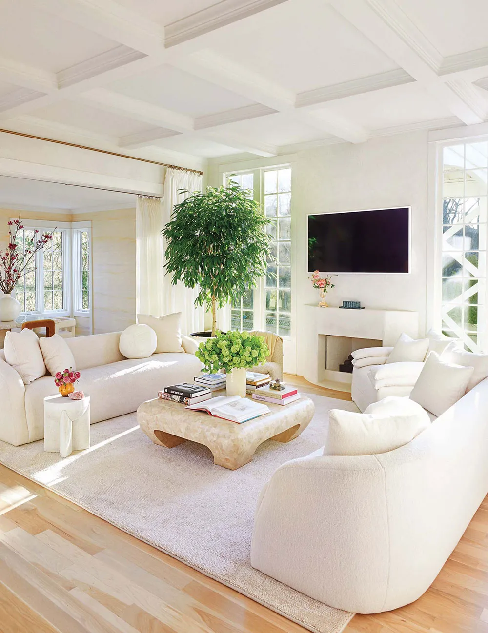 Спокійний і м’який інтер'єр підміського будинку американської співачки Кейсі Масгрейвс - Gallery image 3