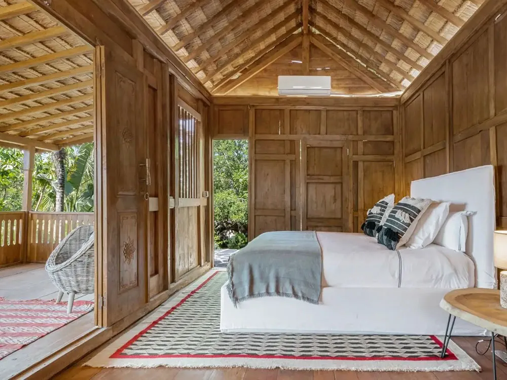 Charming Villa on Ibiza with White Interiors and Pool - Gallery image 18