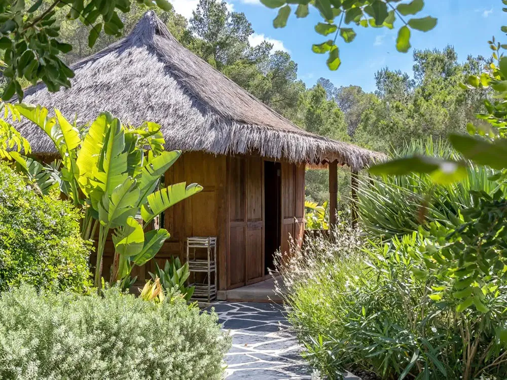 Charming Villa on Ibiza with White Interiors and Pool - Gallery image 16