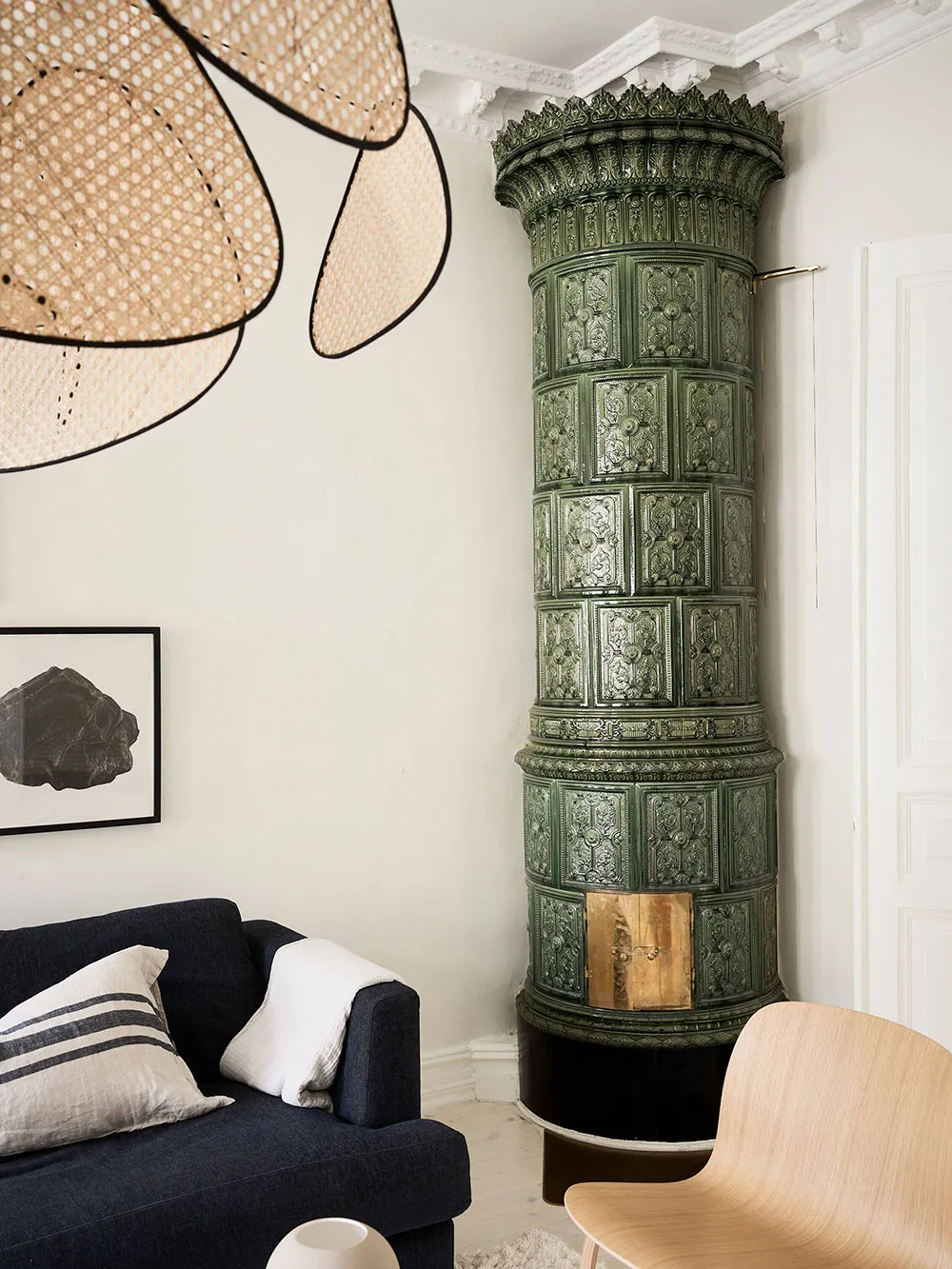 Appartement scandinave lumineux avec mur en brique sur la cuisine et un grenier privé (80 m²) - Gallery image 2