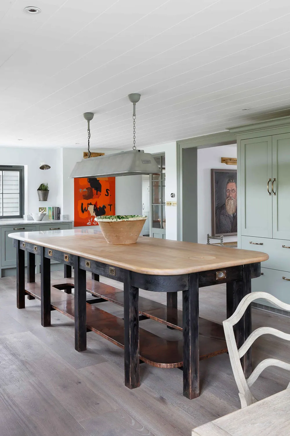 Cozy Country Cottage in England with an Engaging Art Collection - Gallery image 6