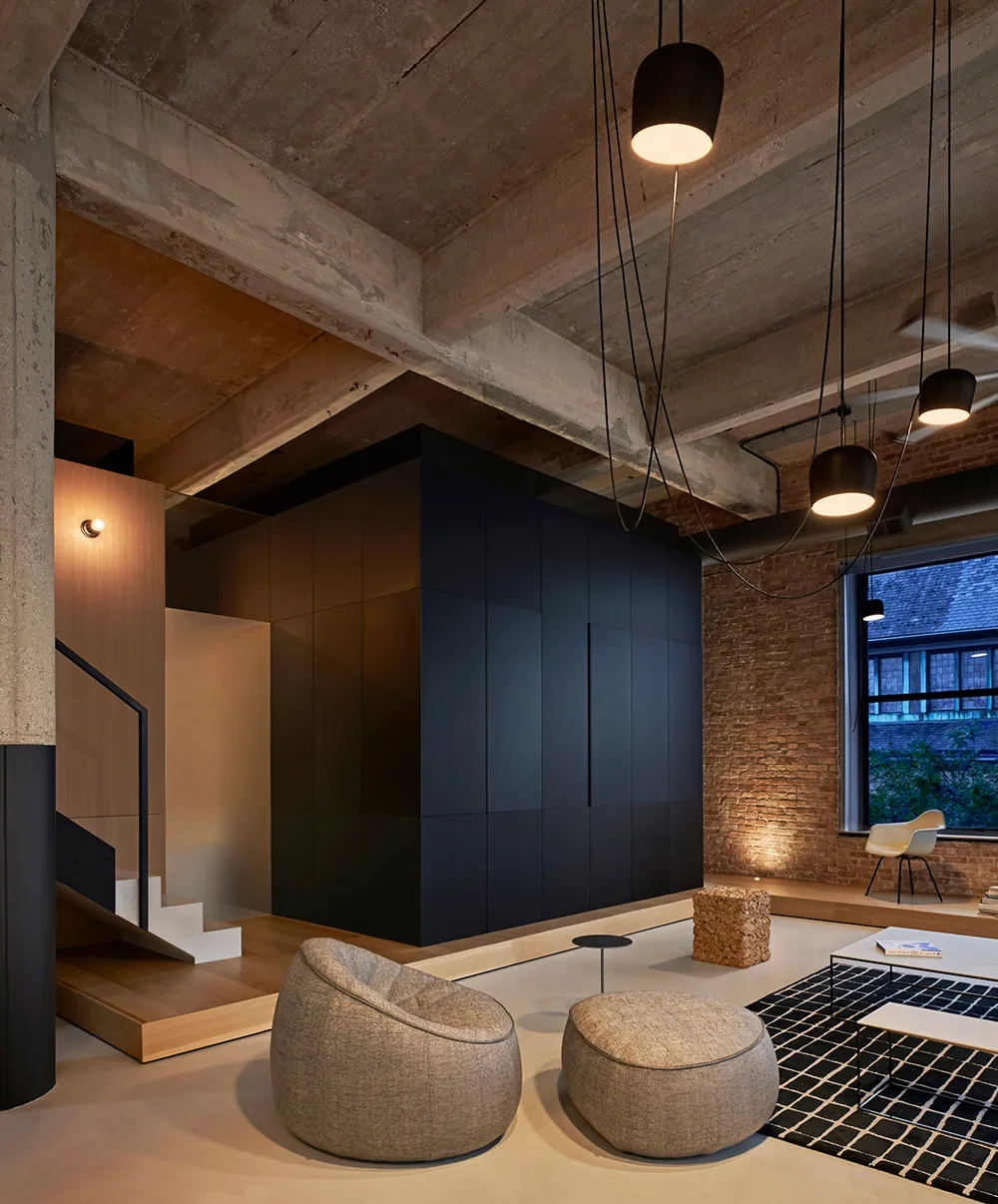 Piękno przestrzeni przemysłowej: loft w byłym zakładzie przemysłowym w Chicago - 22