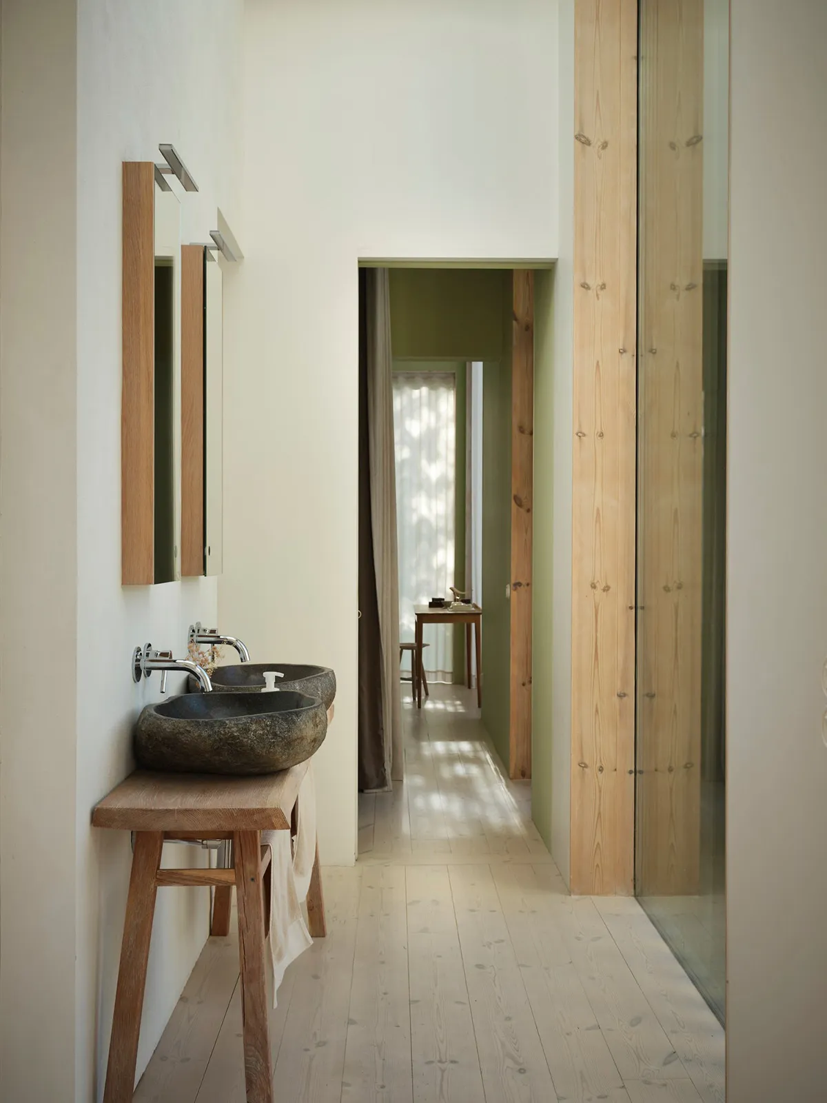 Magnifique cabin suédoise au bord du lac avec petit quai - Gallery image 26