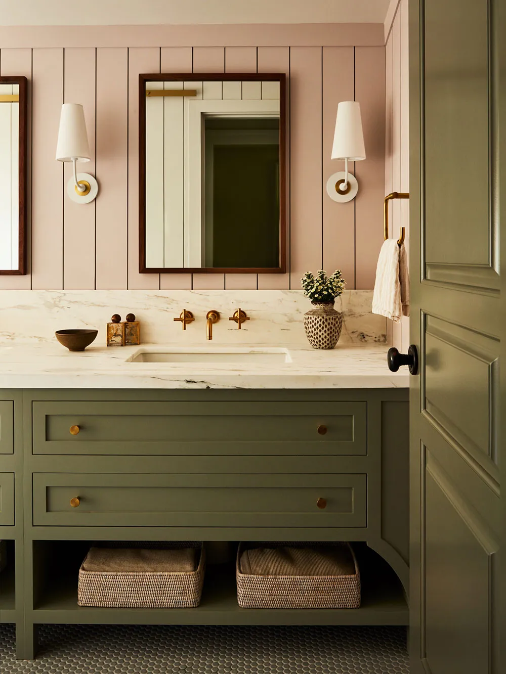 Comfortable and peaceful elegance in home design near Manhattan - Gallery image 26