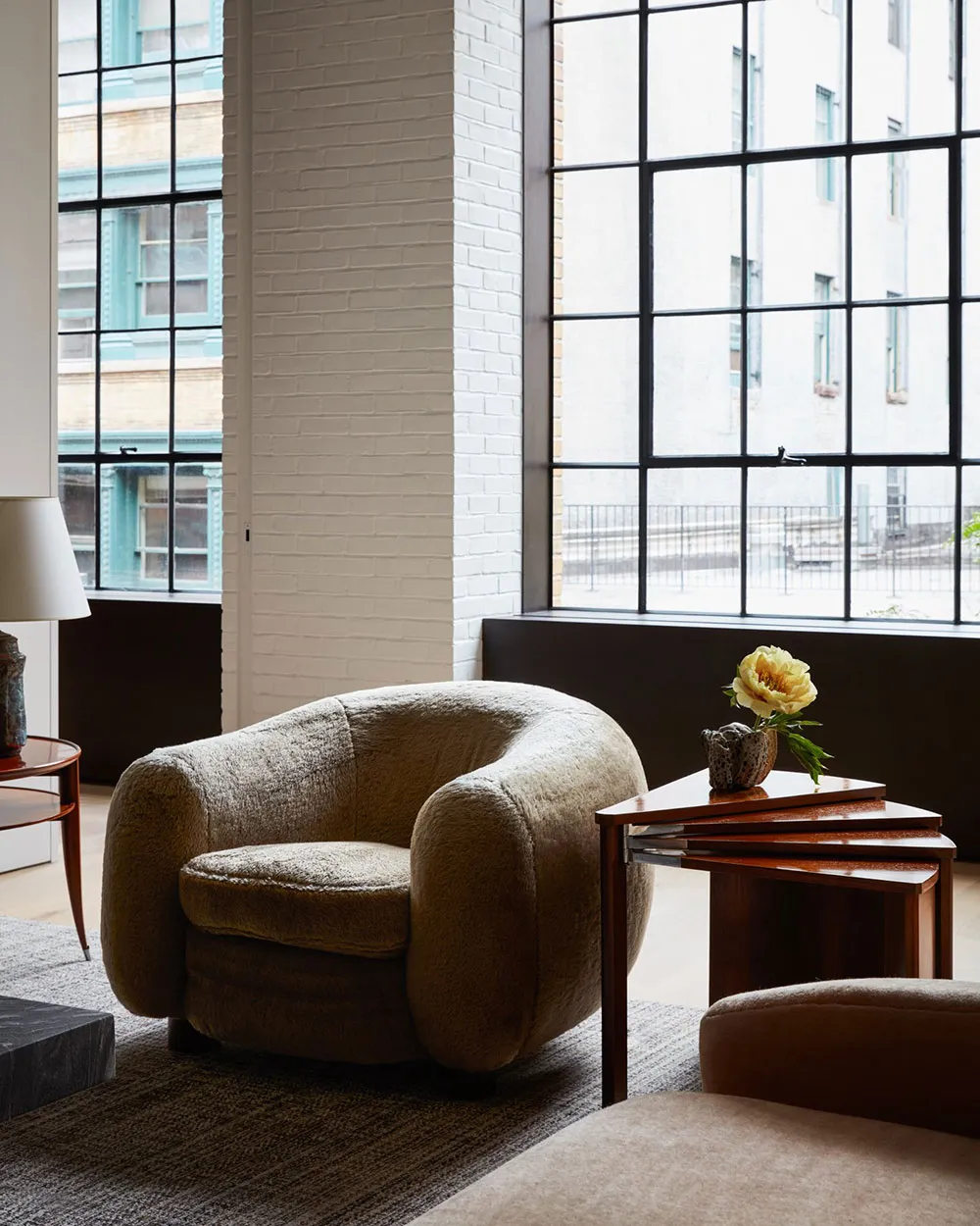 Magnificent Loft in Old Garage Space in New York - Gallery image 2