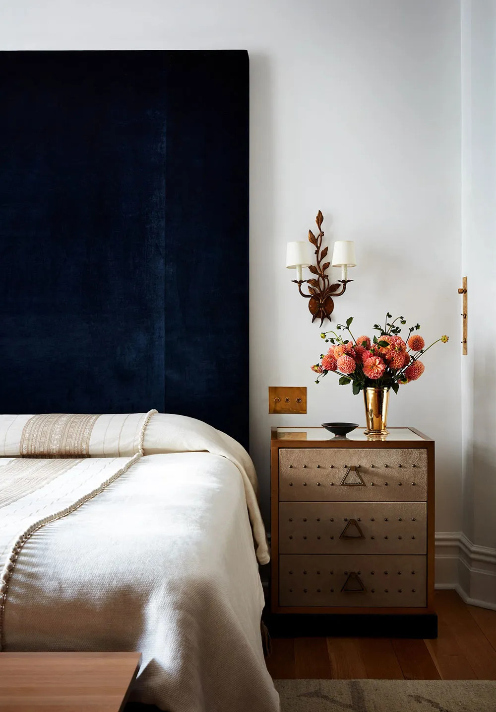 Смесь парижского и американского стилей в дизайне апартаментов в Нью-Йорке - Gallery image 11