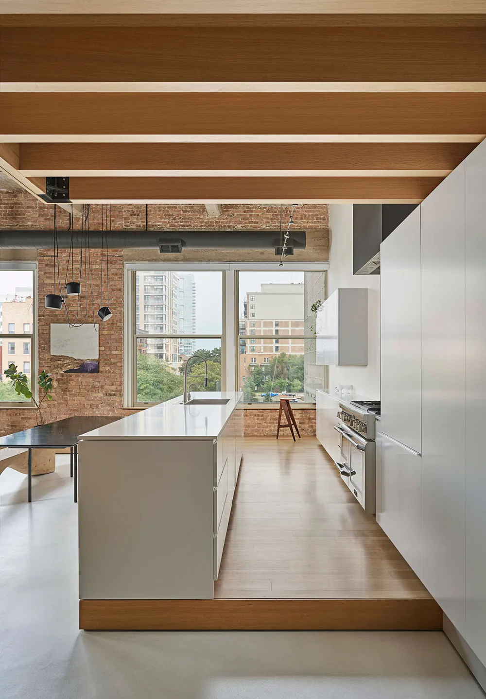 Piękno przestrzeni przemysłowej: loft w byłym zakładzie przemysłowym w Chicago - 4