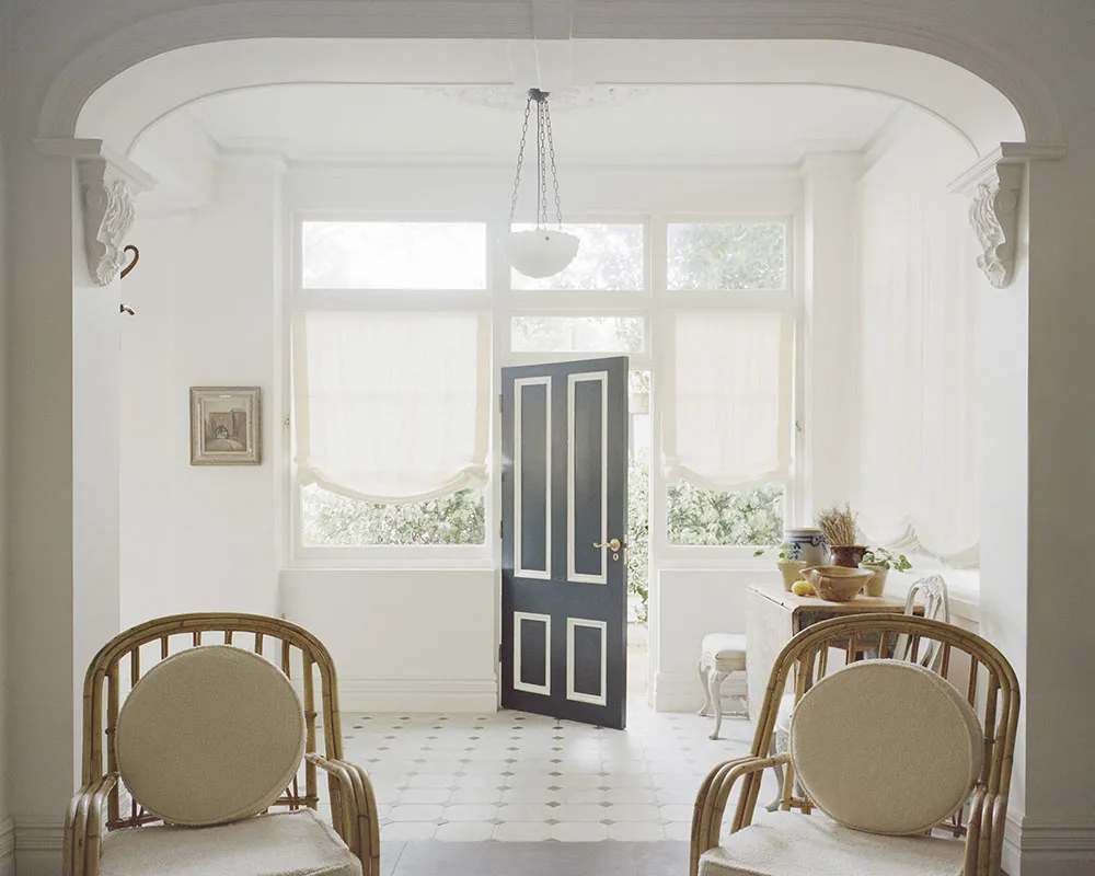 Encantador cottage blanco con muebles vintage en Sídney - Gallery image 3