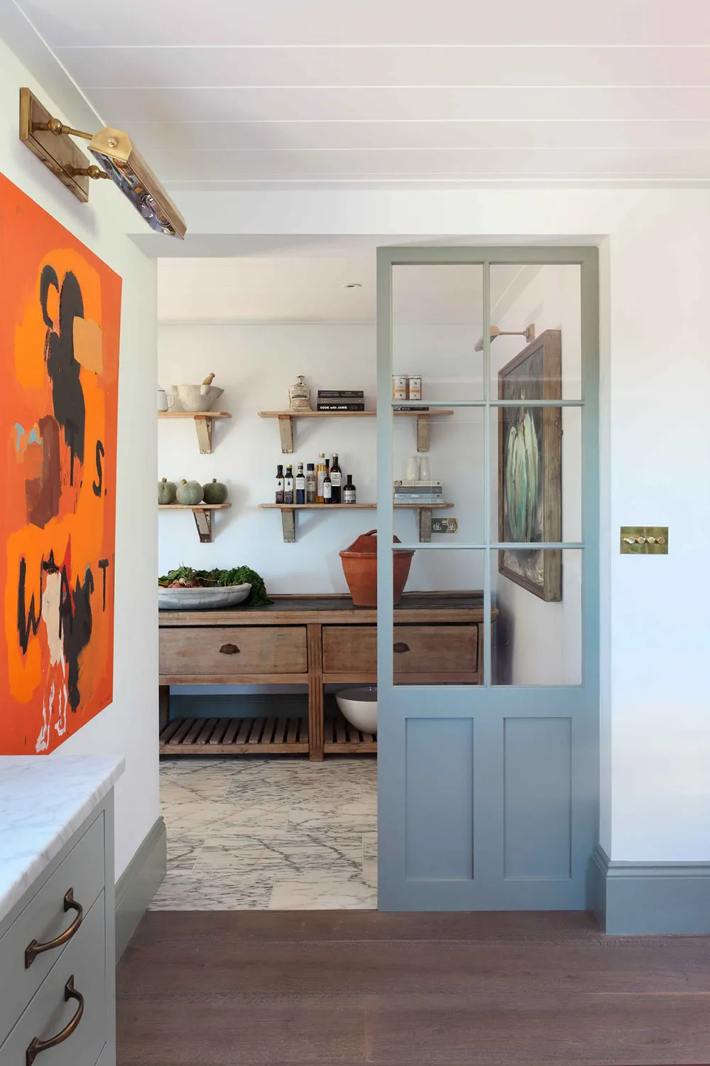 Cozy Country Cottage in England with an Engaging Art Collection - Gallery image 7