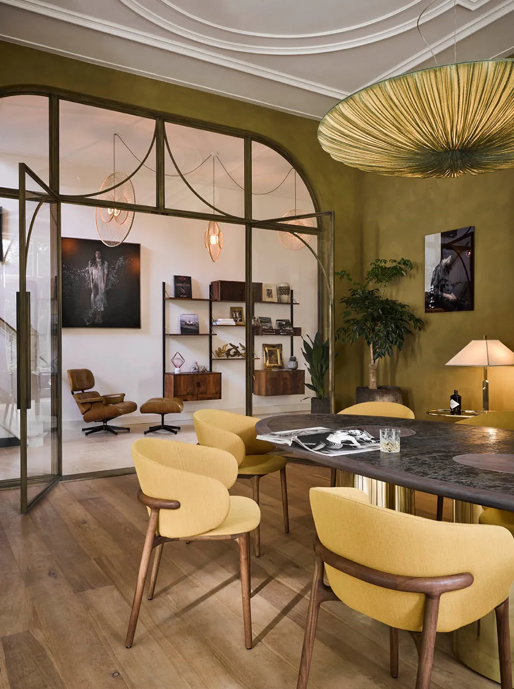 Красиві тони та стильний дизайн у інтер'єрах історичної вілли в Нідерландах - Gallery image 9