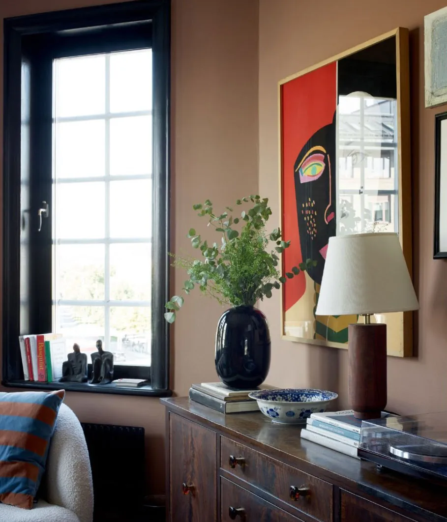 Atmosphärische Interieurs mit buntem Dekor: Ungewöhnliche Wohnung in Stockholm (60 qm) - Gallery image 2