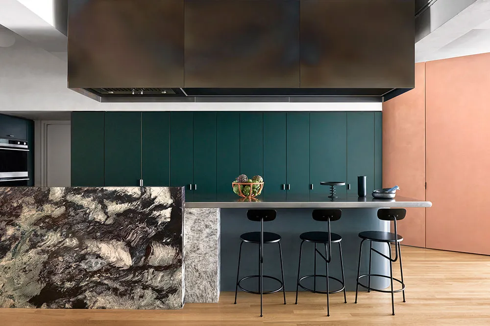 Stylischer Loft in New York mit lebhafter Textilien - Gallery image 6