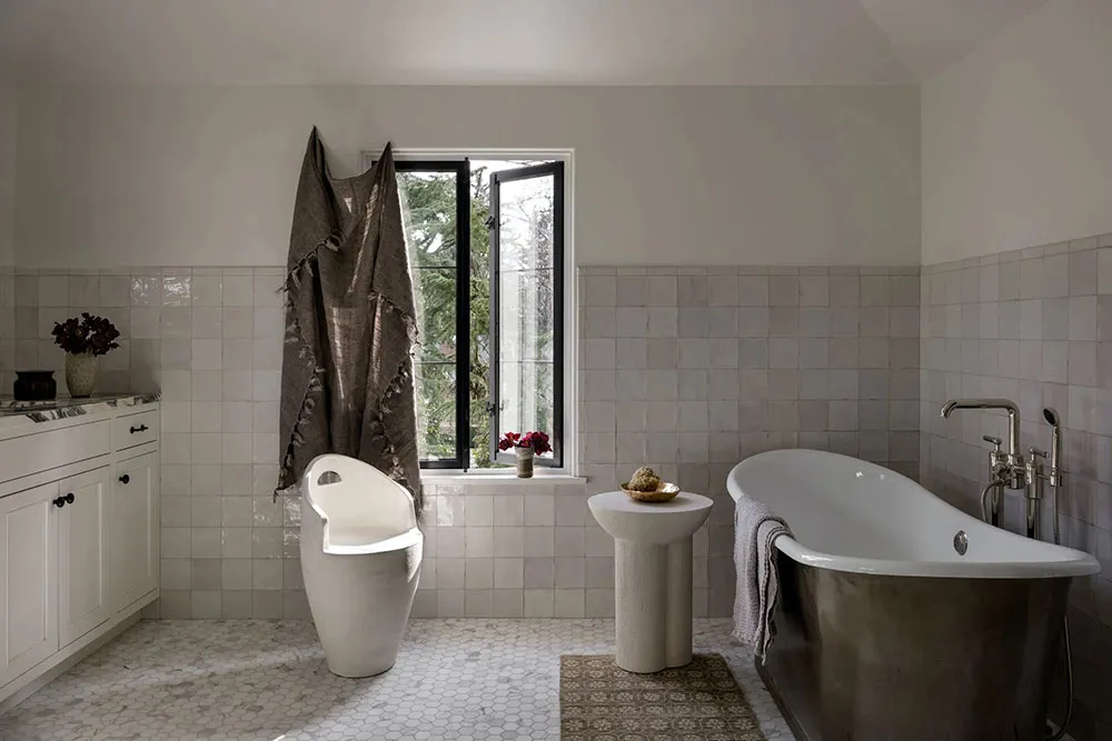 Gamme douce et décorature espagnole : maison aux États-Unis - Gallery image 7