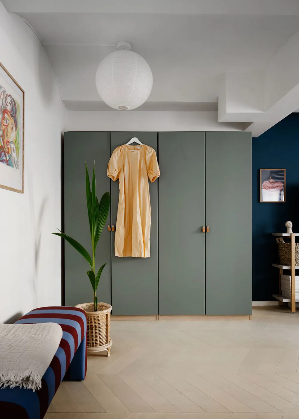 Яскрава квартира з антресоллю в колишній хлібній у Стокгольмі (75 м²) - Gallery image 14