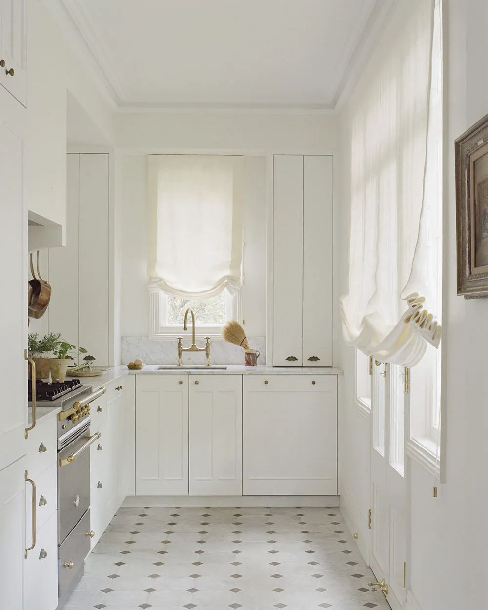 Encantador cottage blanco con muebles vintage en Sídney - Gallery image 12