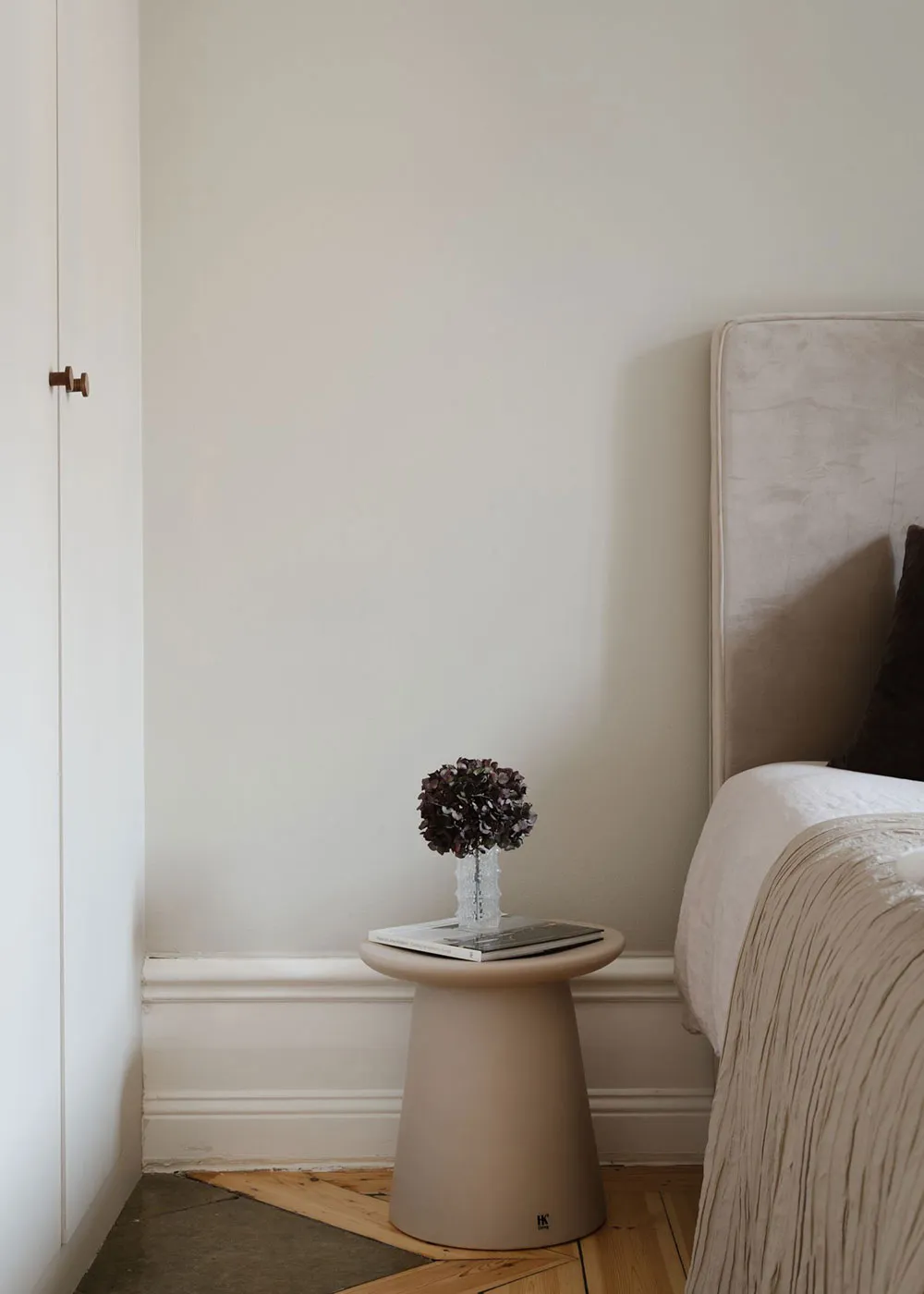 Beautiful Scandi Interior in Beige-Milk Tones (60 sq. m) - Gallery image 10