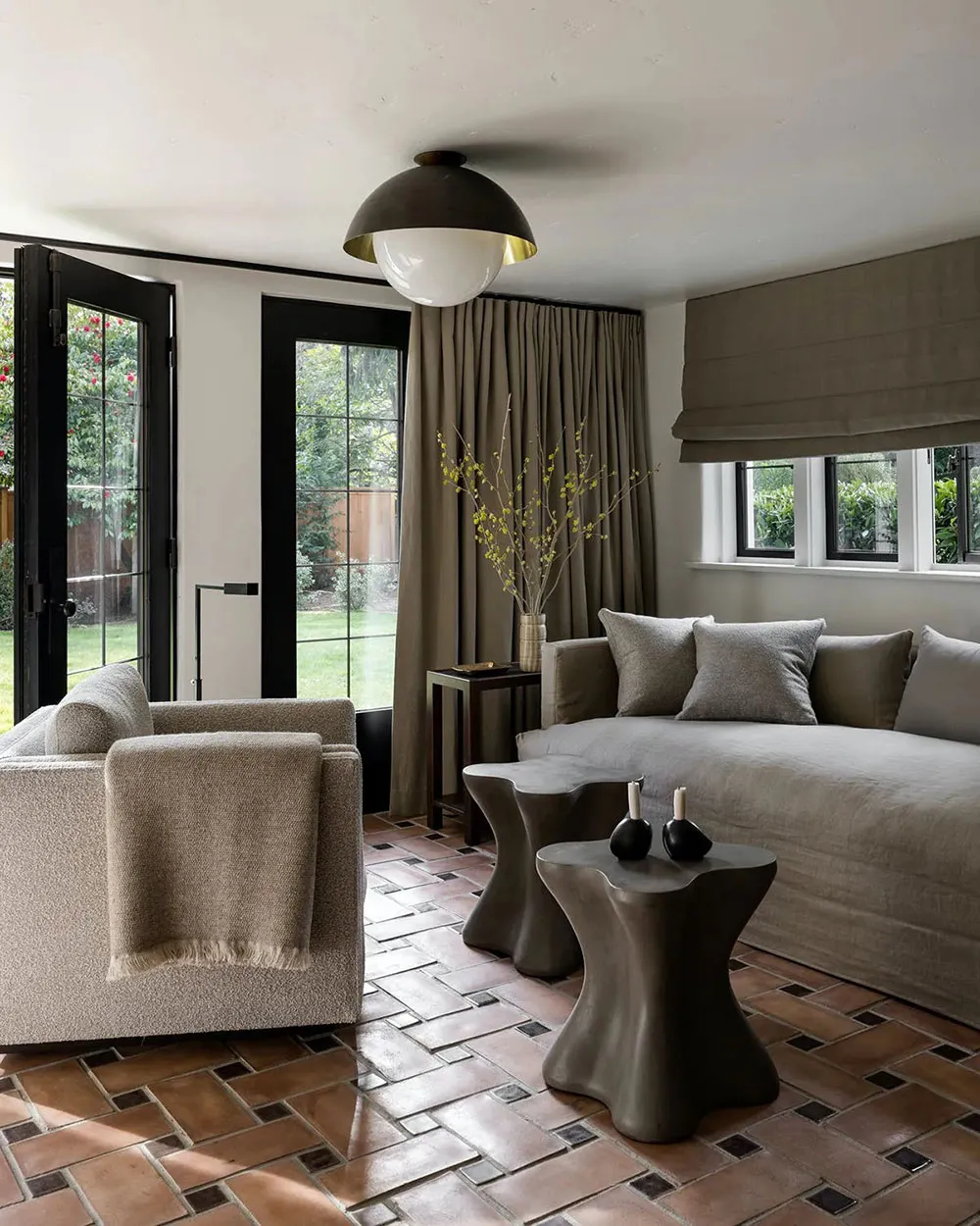 Gamme douce et décorature espagnole : maison aux États-Unis - Gallery image 9