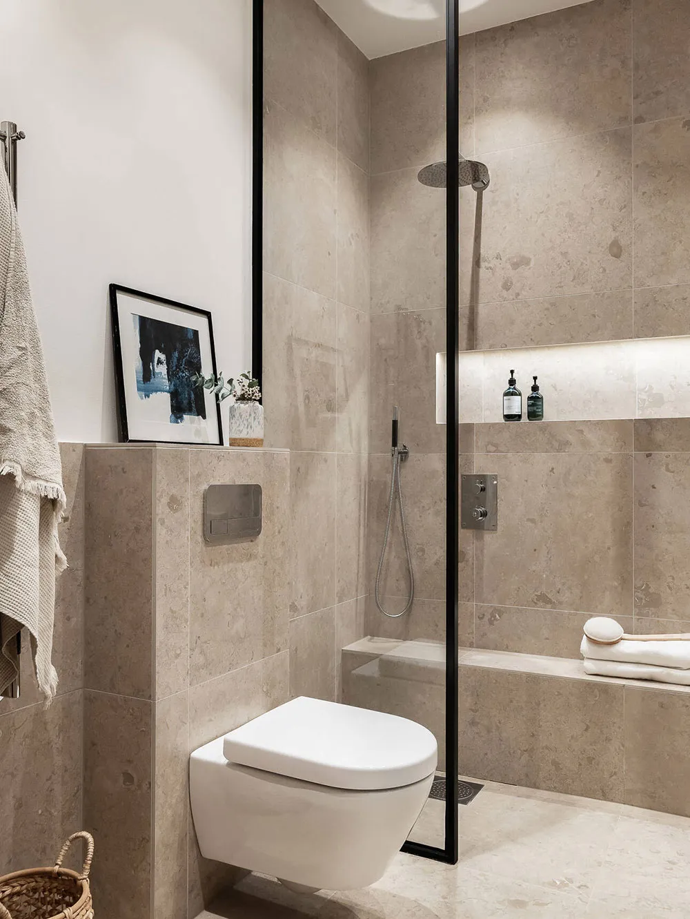 Современный интерьер в стильных бежевых тонах, пропитанный классической элегантностью - Gallery image 17