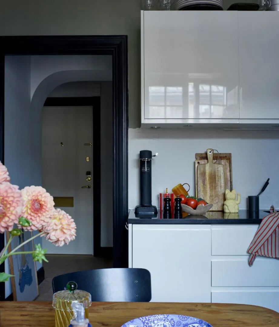 Atmosphärische Interieurs mit buntem Dekor: Ungewöhnliche Wohnung in Stockholm (60 qm) - Gallery image 12