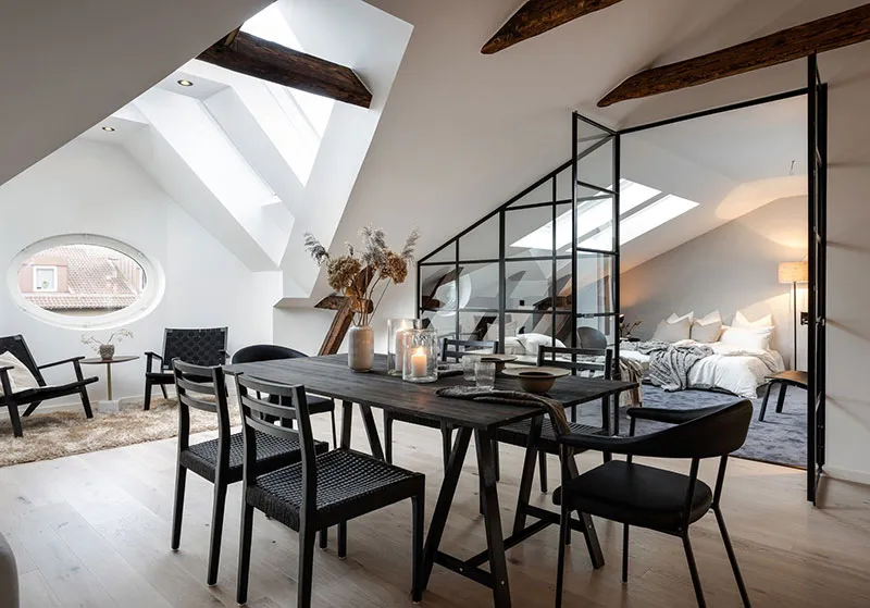 Просторная мансардная квартира со стеклянной перегородкой и балками (108 кв. м) - Gallery image 5