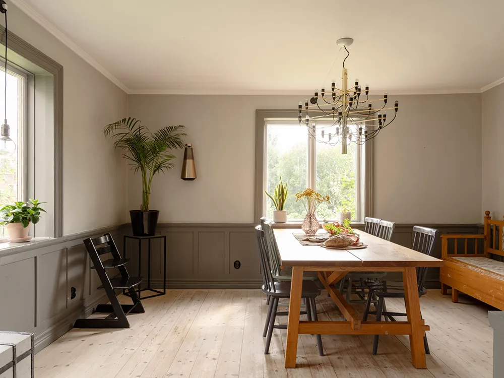 Просторные обновлённые интерьеры традиционной шведской дачи - Gallery image 6